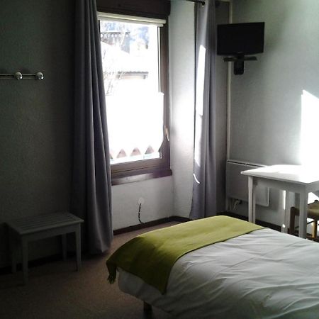 Hotel La Gare LʼArgentière-la-Bessée Exteriör bild