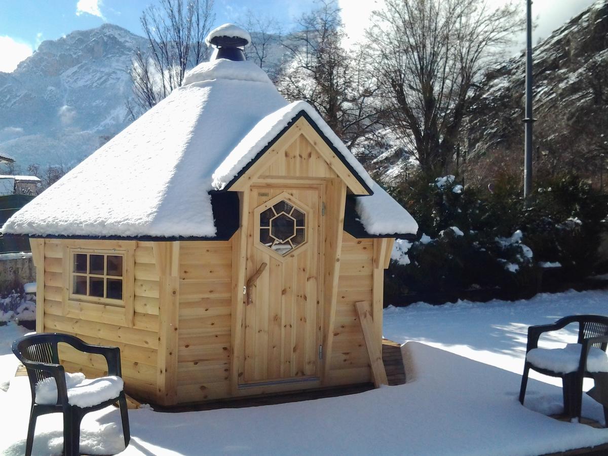 Hotel La Gare LʼArgentière-la-Bessée Exteriör bild