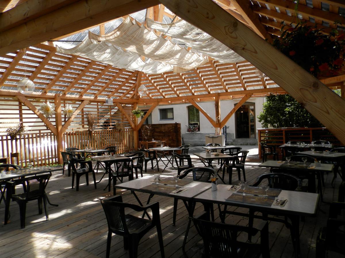 Hotel La Gare LʼArgentière-la-Bessée Exteriör bild