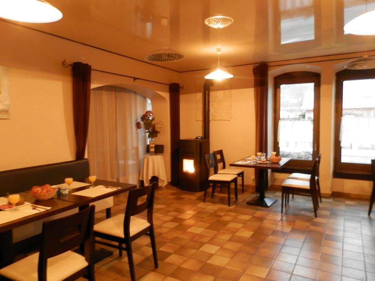 Hotel La Gare LʼArgentière-la-Bessée Exteriör bild