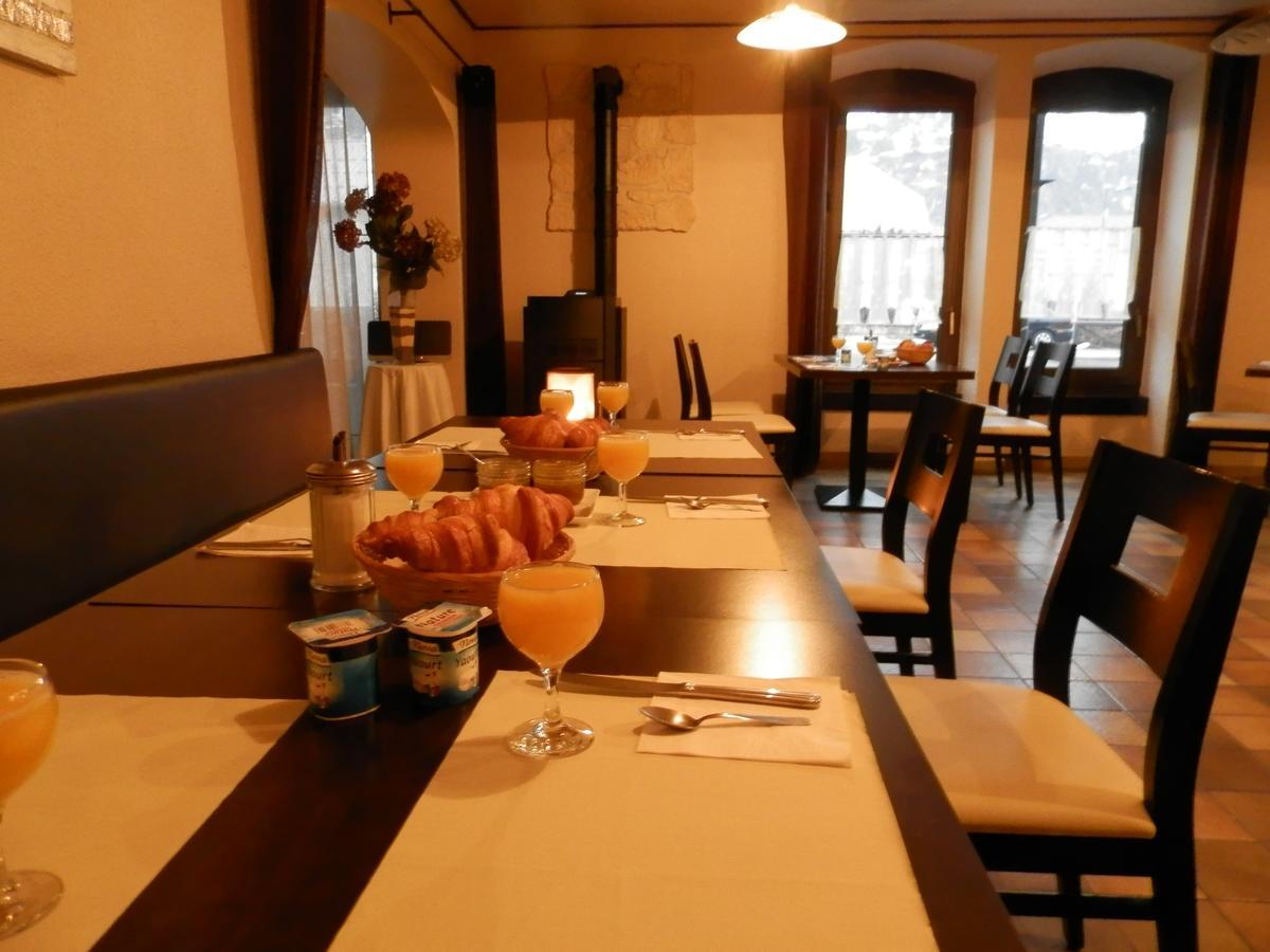Hotel La Gare LʼArgentière-la-Bessée Exteriör bild