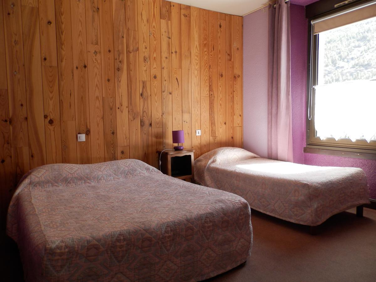 Hotel La Gare LʼArgentière-la-Bessée Exteriör bild